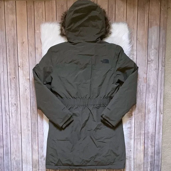 The North Face Women’s Arctic Parka Waterproof Coat - Picture 6 of 9